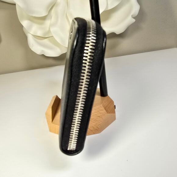 CHANEL Vintage Caviar Sevruga Long Zip Wallet Black - Picture 7 of 10